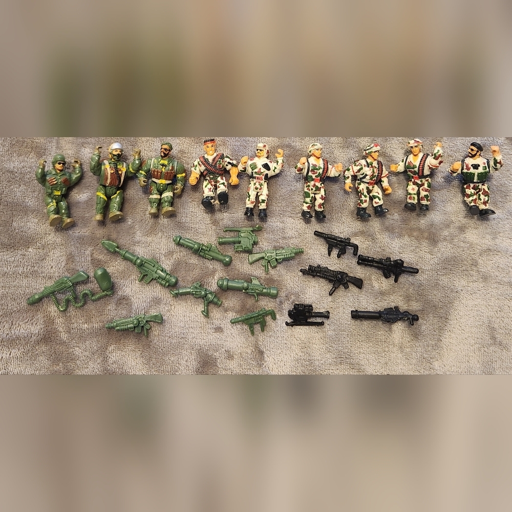 Vtg Military 2" Muscle Men Lot Of 9 W/ Accessories #SS